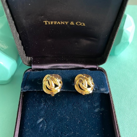 Tiffany & Co 18 Knot Clip Earrings - Picture 7 of 16